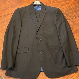 Men's Suit 44 Regular Charcoal Color Billy London from Macy's